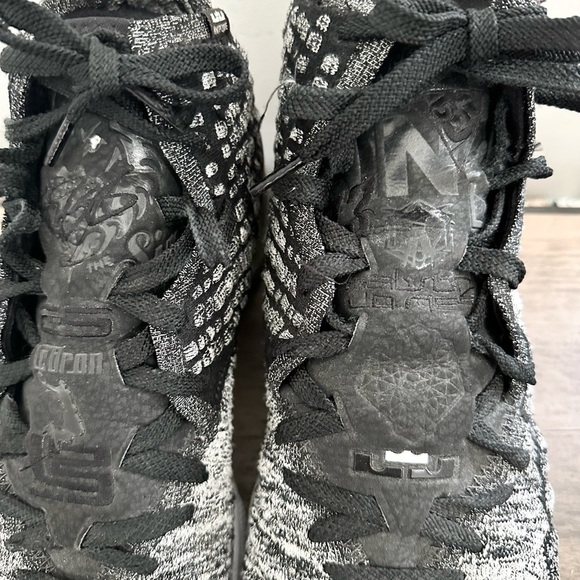 Nike Lebron 17 XVII In The Arena Black White Sneakers BQ3177-002 Men's Size 10.5 - Picture 5 of 8